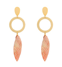 Load image into Gallery viewer, Earring BU large stone salmon
