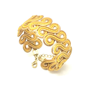 Golden grass bracelet B11CD