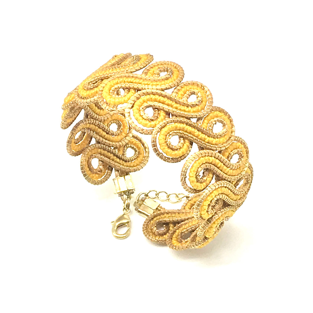 Golden grass bracelet B11CD