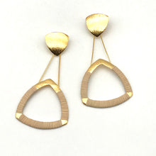 Load image into Gallery viewer, Earring BU 09
